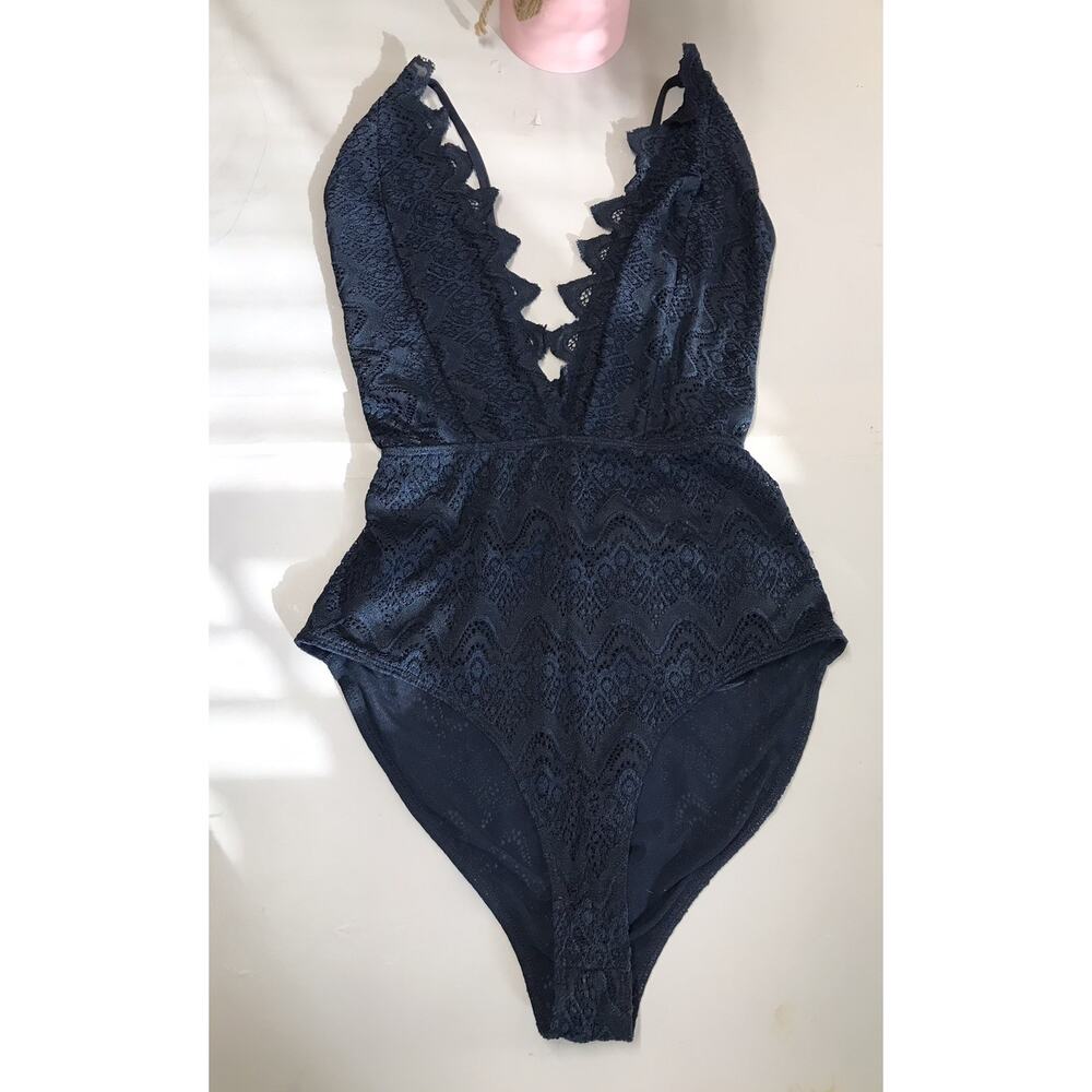 GB Women's One pc V-neck Lace Strappy Back Blue Bodysuit Lingerie Sz Sm unlined